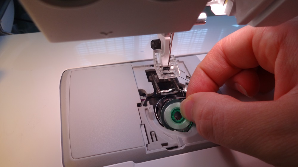 HOWTO Change the Thread on the Husqvarna Designer SE i3Detroit